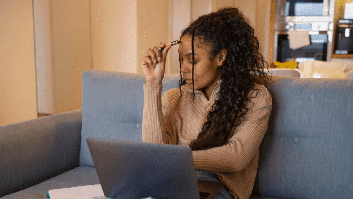 Programa de desempenho de funcionários públicos pode acabar com home office no serviço público federal