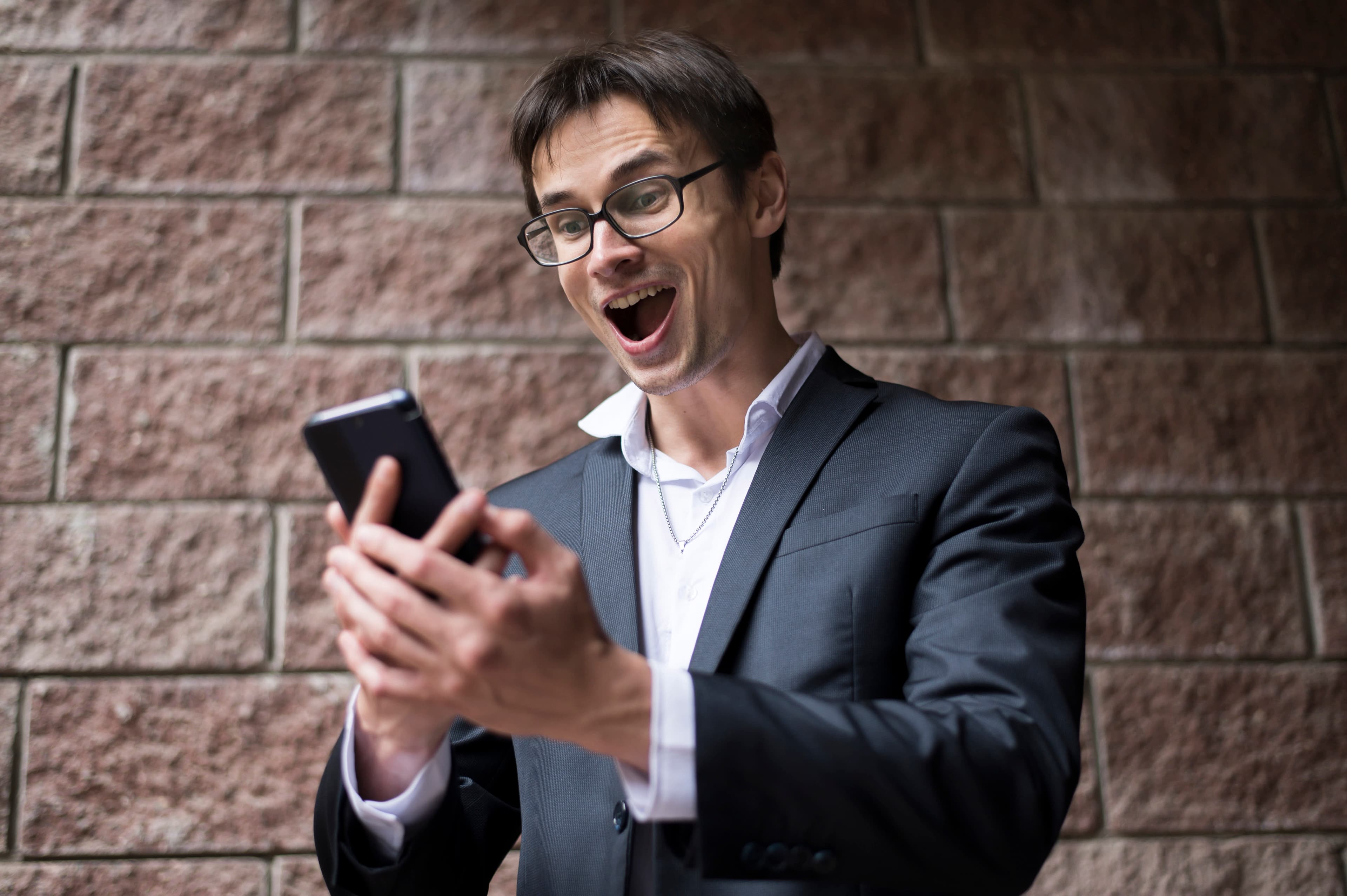 Servidores de Minas Gerais ganham nova proposta de reajuste; descubra os valores