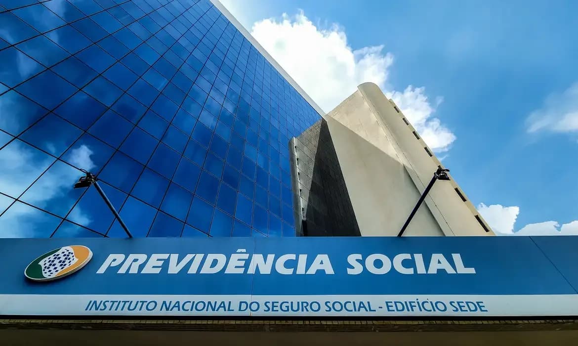 INSS: Beneficiários do RS recebem pagamento antecipado